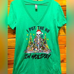 Ladies Holiday T-shirt size large.